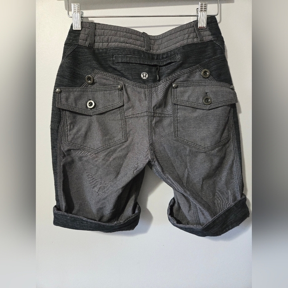 Lululemon Ride On Grey Women's Shorts. Size 2 - Picture 6 of 14